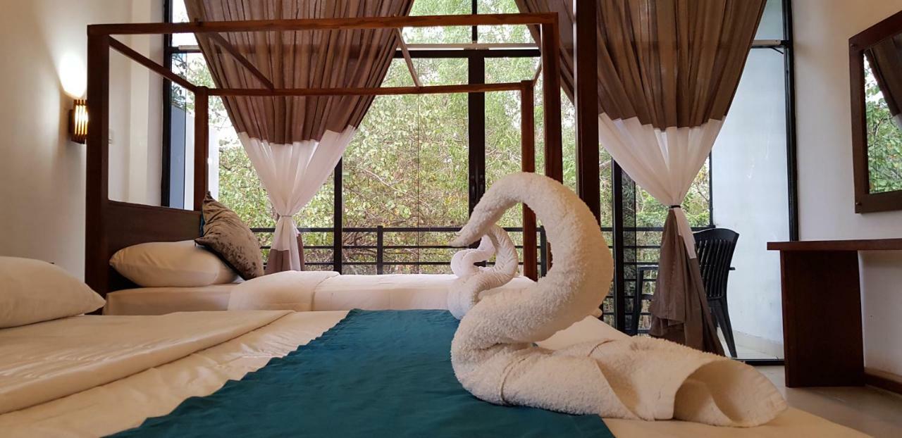 Lavish Resort - Sigirya Sigiriya Exterior photo